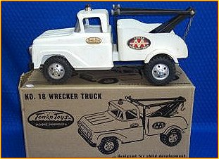 1958 - 1959 Model 18 Wrecker Truck