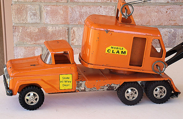 1961 Model 142 State Hi-Way Mobile Clam #073