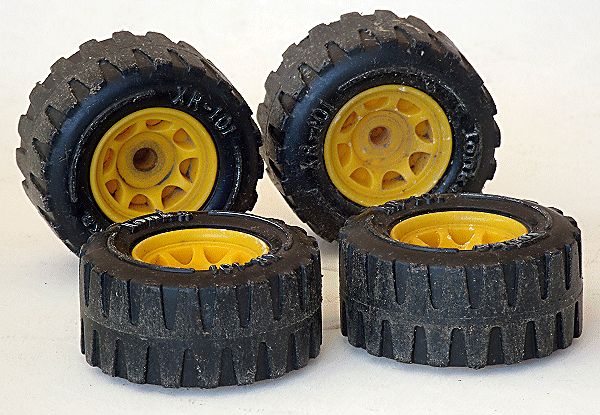 Tonka Deep Cleat XR-101 Tire On A Yellow Modular Style Wheel #031